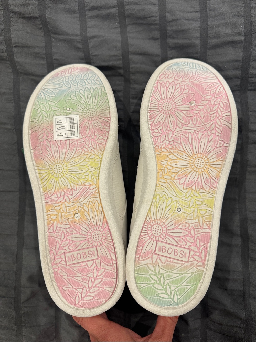 Bobs Skechers White Low-Top Hands Free Slip On Sneakers - Picture 7 of 7